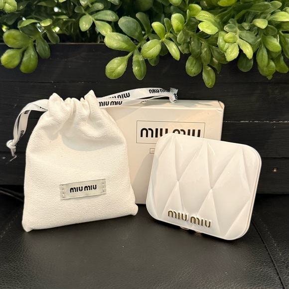 Miu Miu White and Gold Compact Mirror - Picture 1 of 9